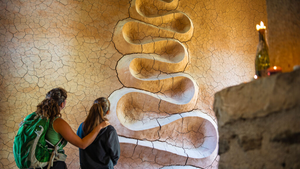 Le refuge d'art du Vieil Esclangon, œuvre de l'artiste Andy Goldsworthy