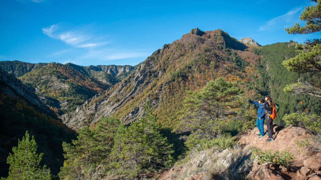 Paysage des monges avec la Clue de Pérouré