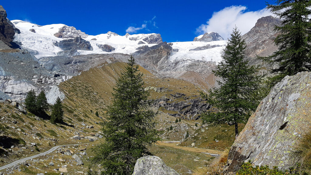 Les glaciers du Mont Rose dans le Val d'Aoste